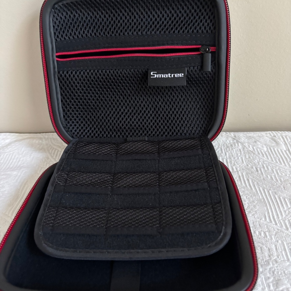 DS Games & Accessories Carrying Case by Smatter